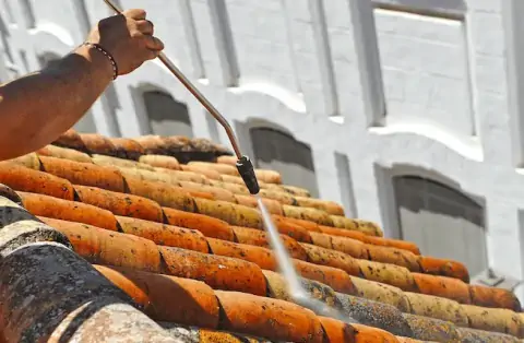 Nettoyage de toitures - Épaignes